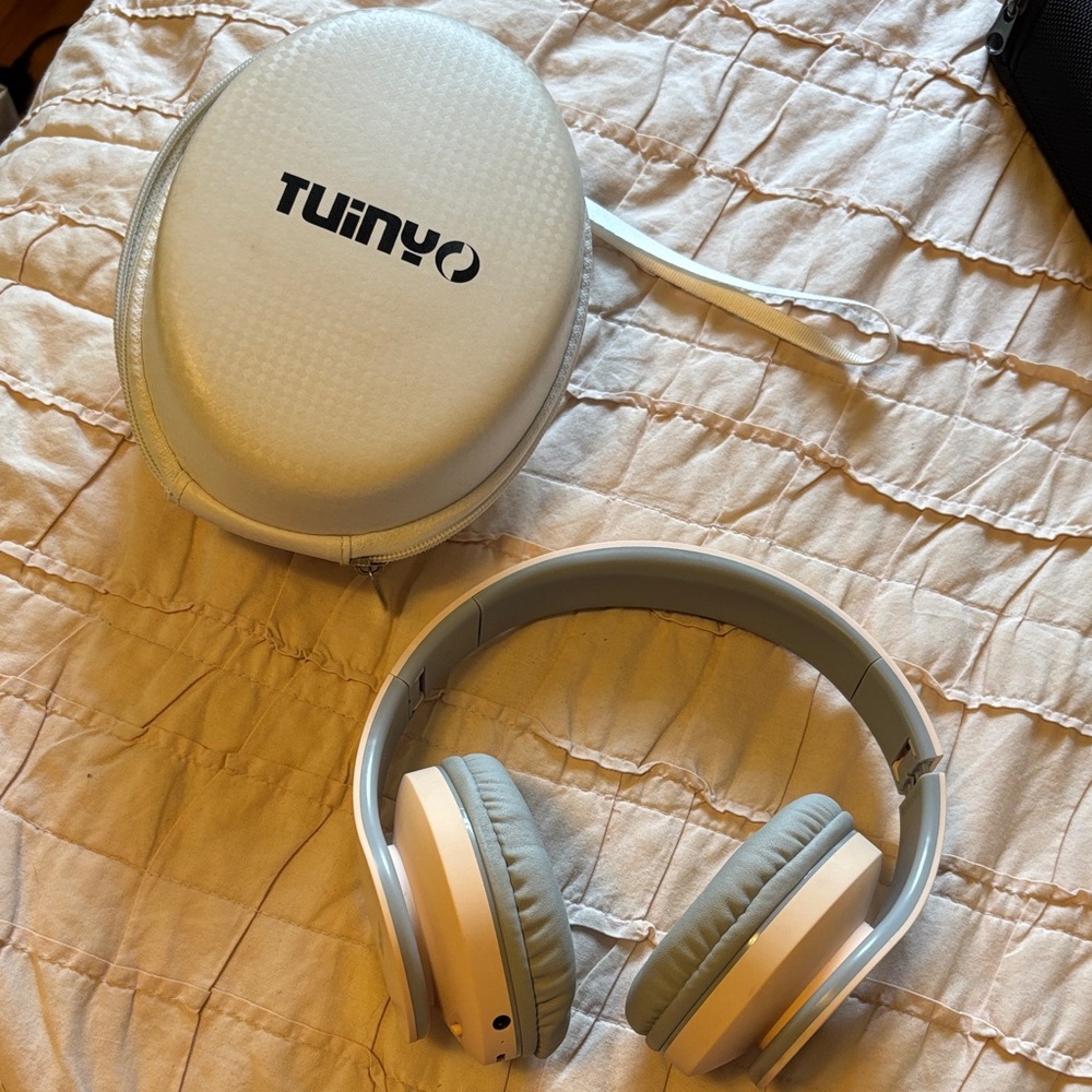 Over-Ear Wireless Headphones - Gray and Blush Pink